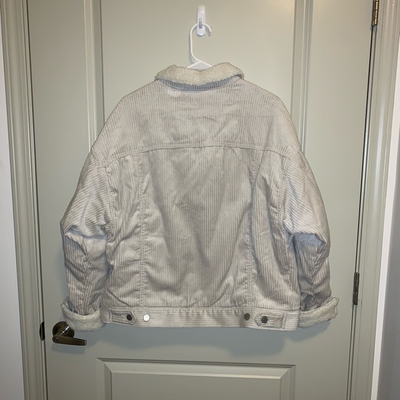 Urban outfitters corduroy jacket - Picture 5 of 6